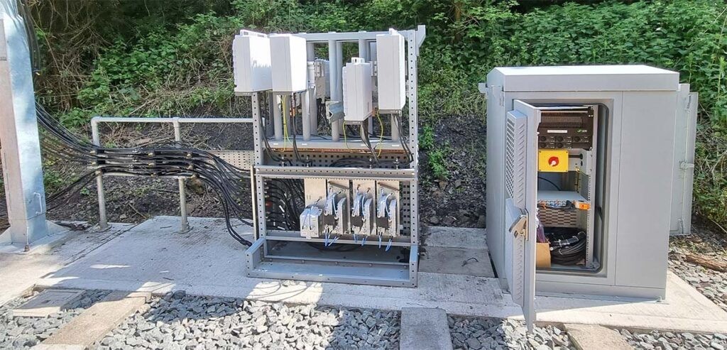 How Outdoor Telecom Racks Protect Equipment in Harsh Environments